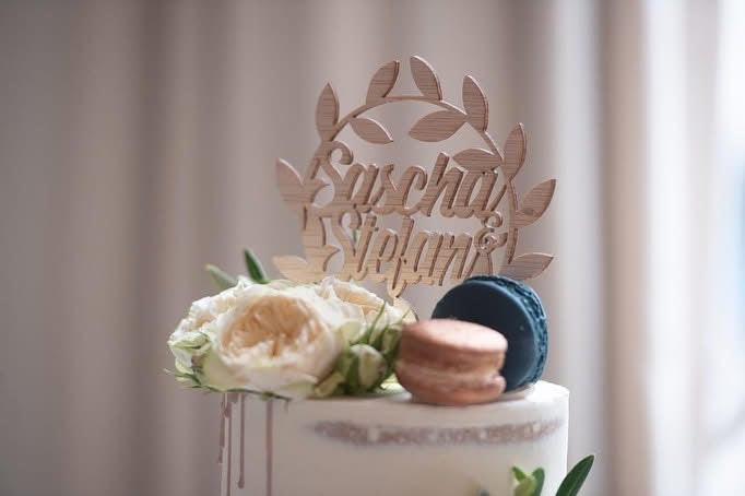 Gepersonaliseerde Caketopper Mr & Mrs met krans