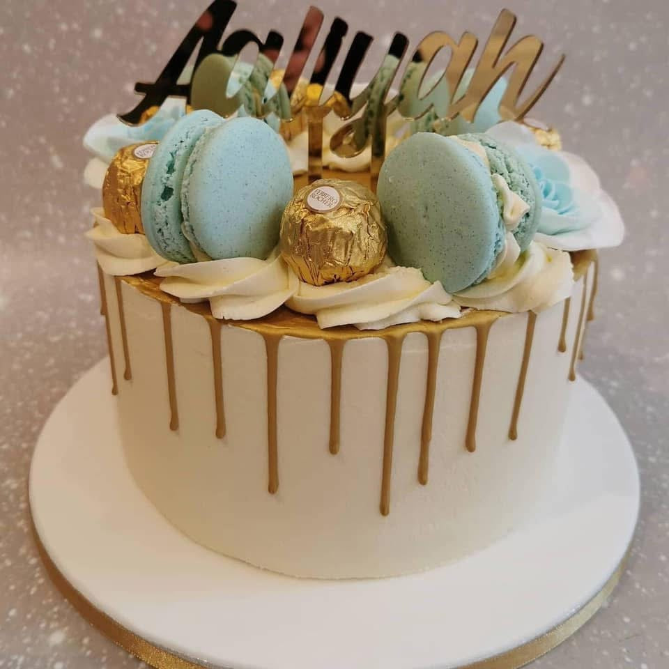 Gepersonaliseerde naam en cijfer Caketopper